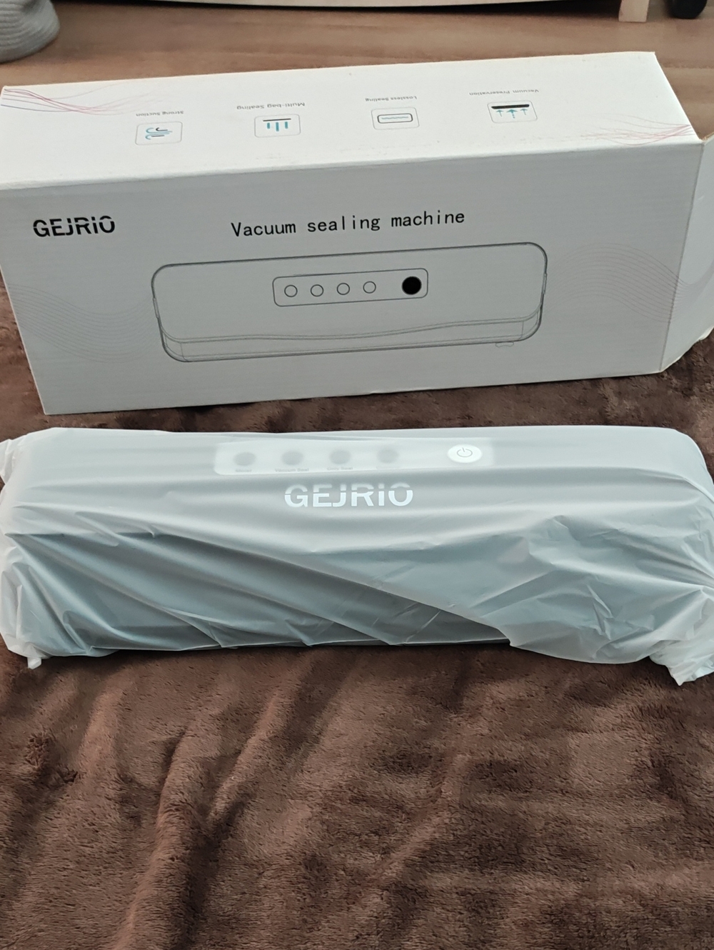 GEJRIO Vacuum Sealing Machine - White